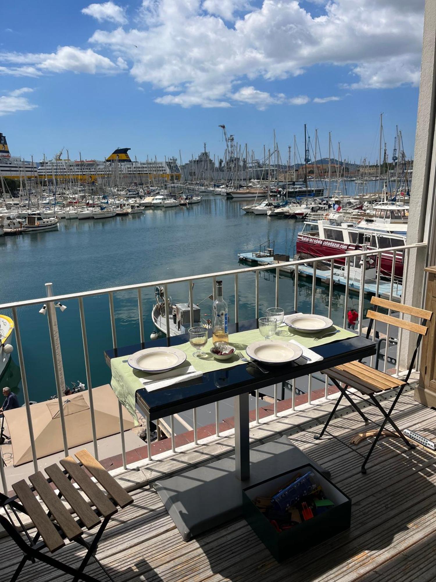 Апартаменты Marinca Du Port De Тулон Экстерьер фото
