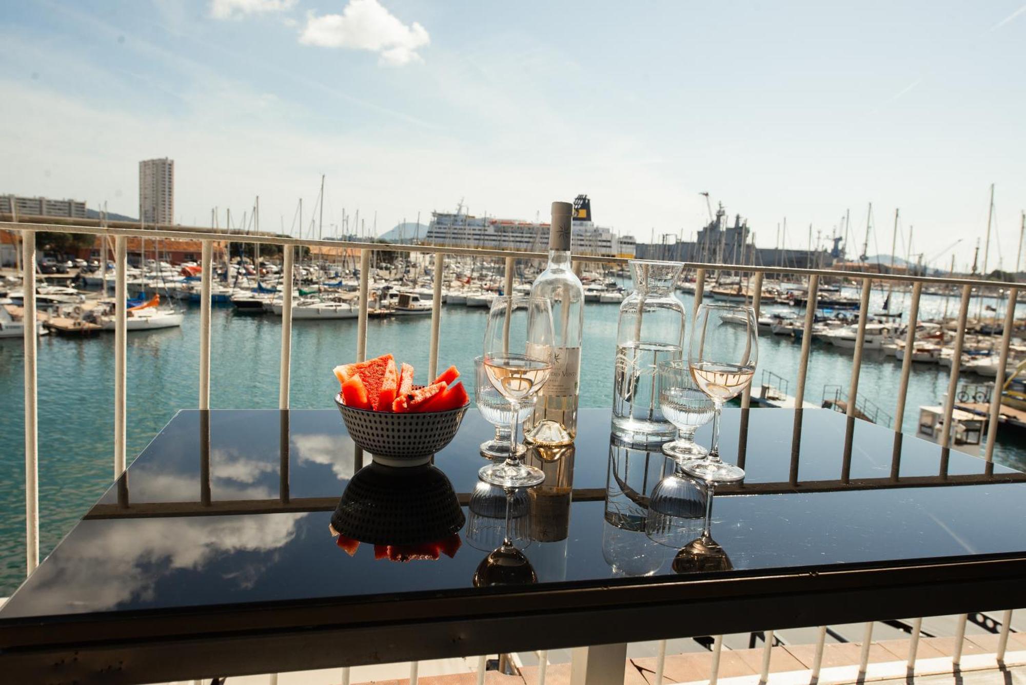 Апартаменты Marinca Du Port De Тулон Экстерьер фото